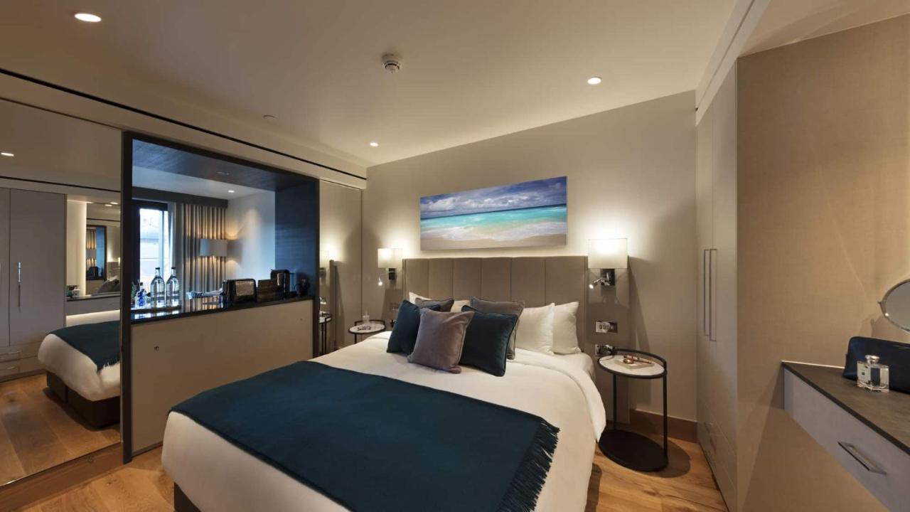 Executive Suite Kitchen