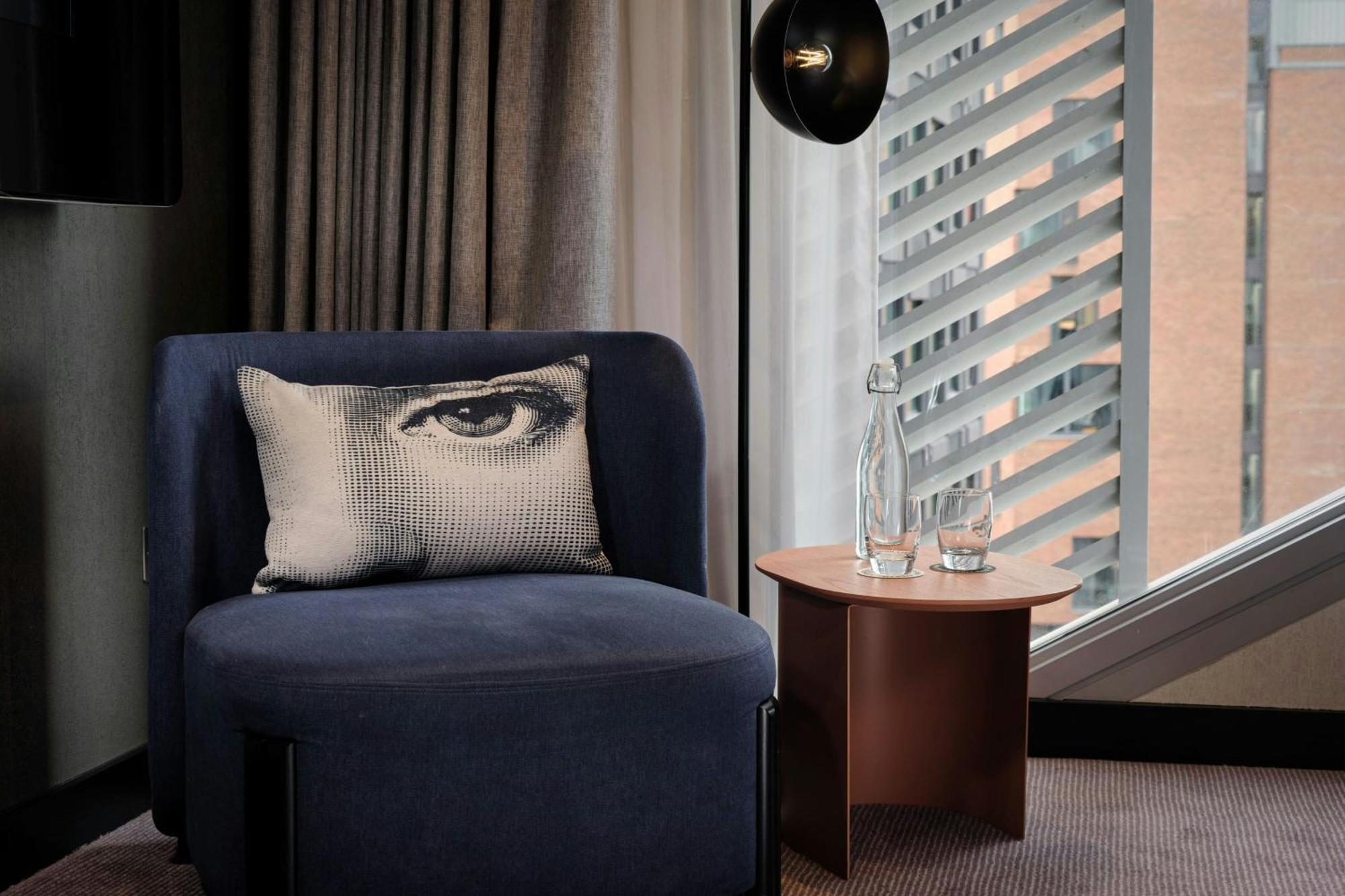 Family Affair Connecting Guest room City view