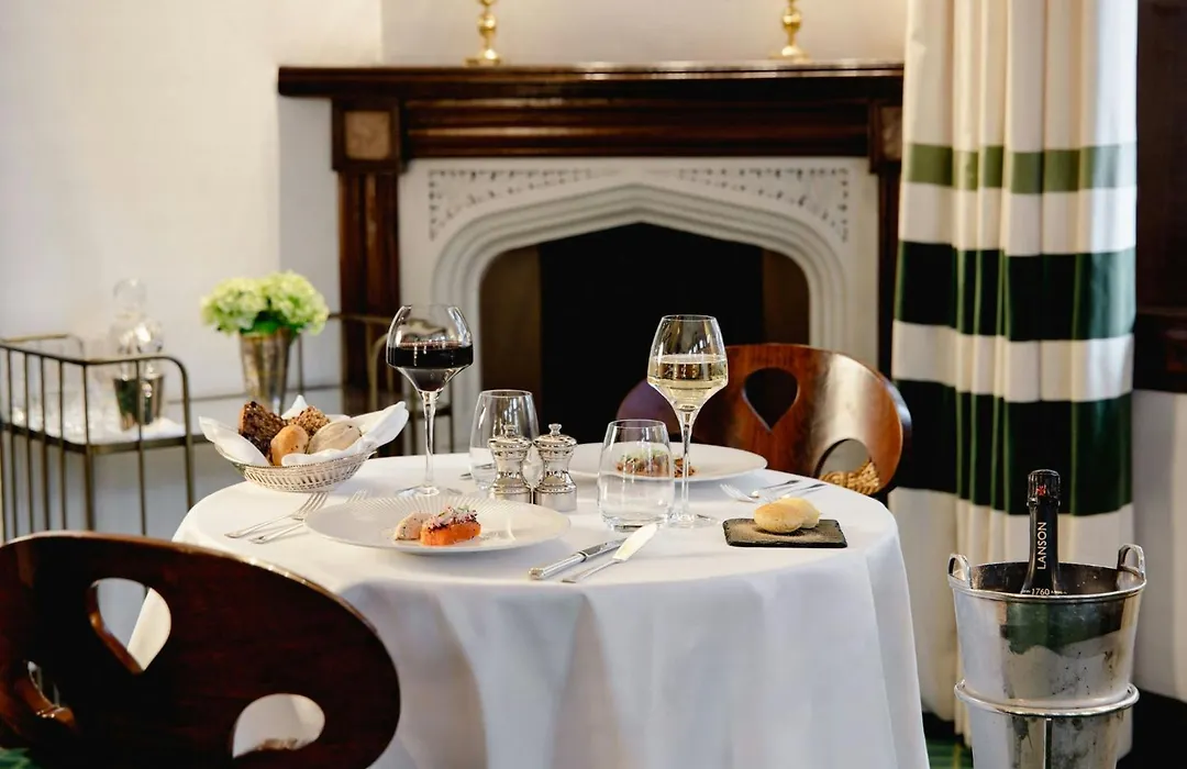 Milestone Hotel Kensington-1