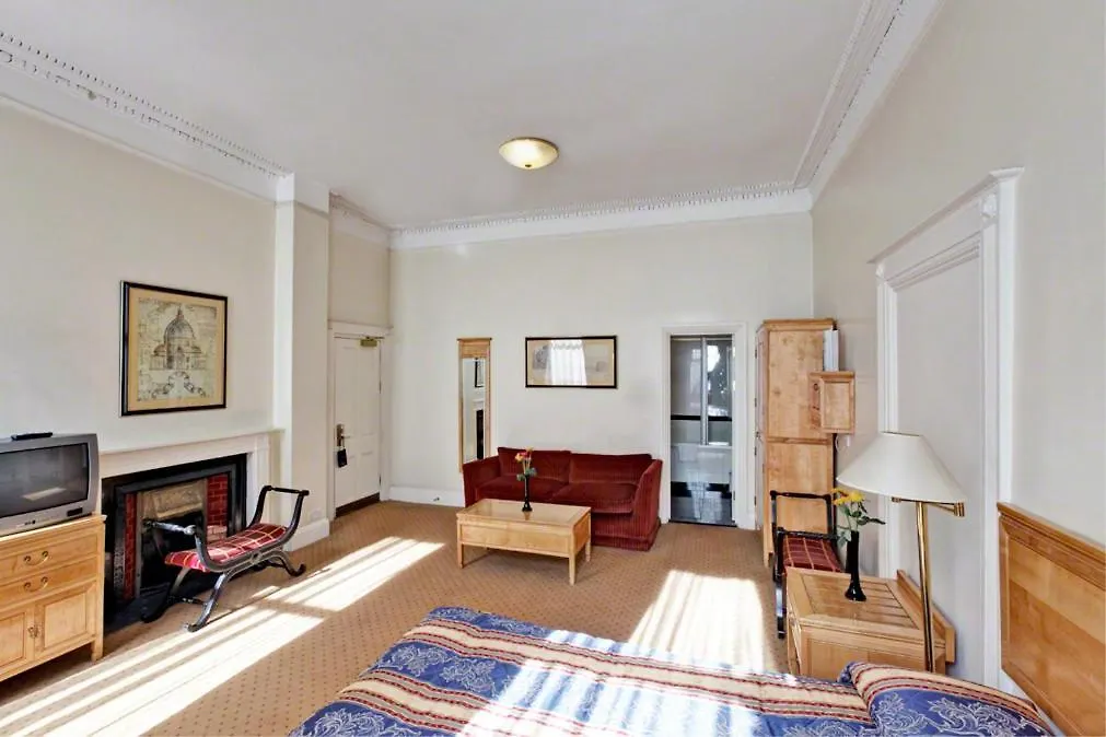 Bertrand'S Townhouse-1