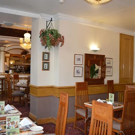 Holiday Villa Hotel-3