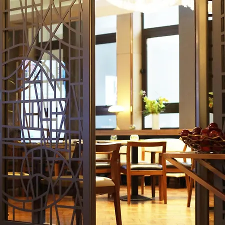 Montcalm Royal London House, Autograph Collection-3