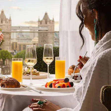 Four Seasons Hotel London At Tower Bridge-3