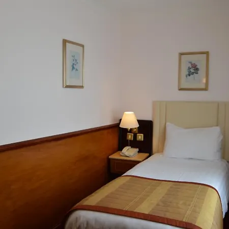 Holiday Villa Hotel-2