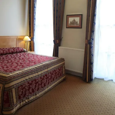 Bertrand'S Townhouse-3