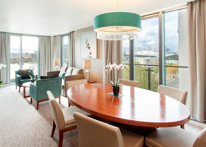 Spa Hotels LondonCrowne Plaza - Docklands By Ihg