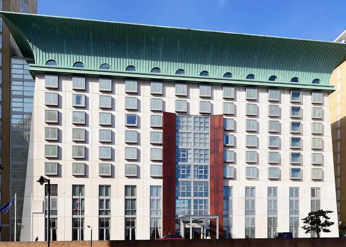 Canary Riverside Plaza Hotel London